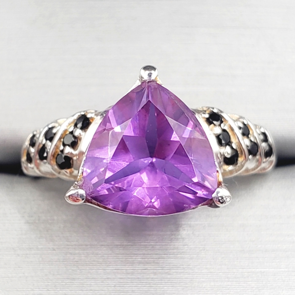 Lavendar Alexite & Thai Black Spinel 925 Sterling Silver Color Changing Ring